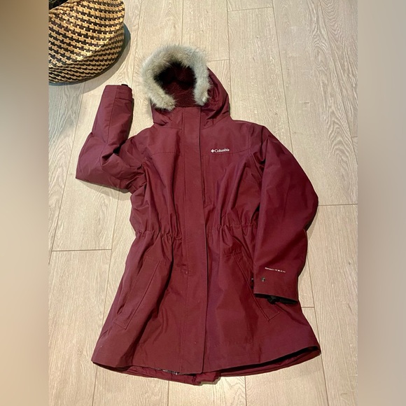 Columbia parka 2 in 1, waterproof, Omni-heat thermal reflective retains warmth - Picture 2 of 5
